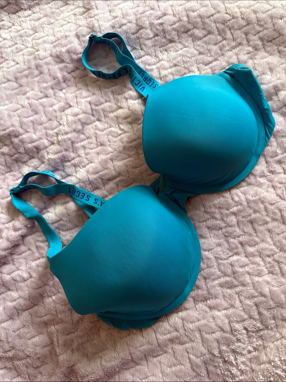 Victoria's Secret Teal Molded T-Shirt Bra